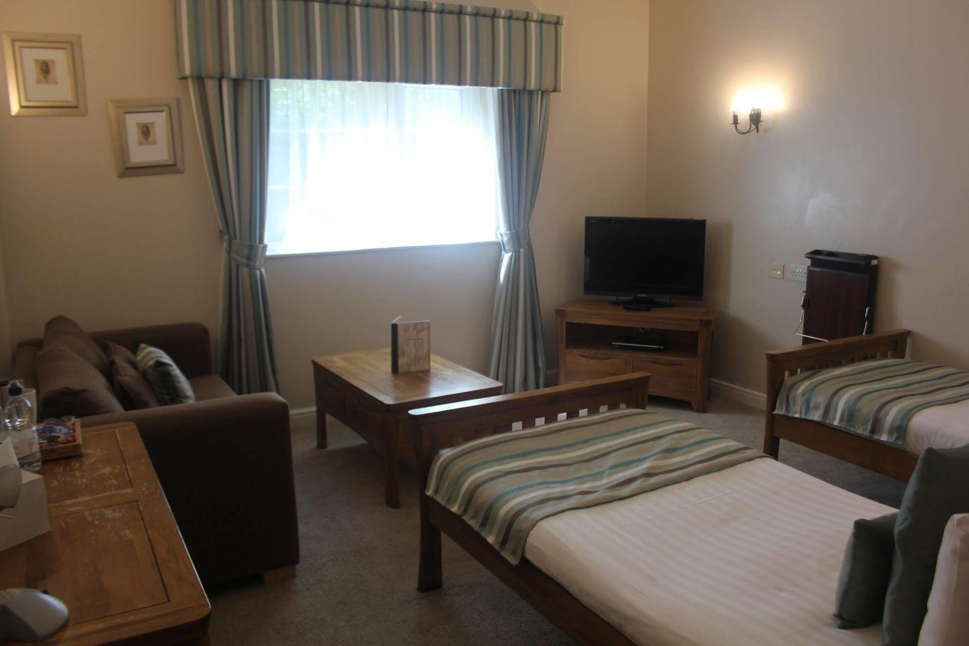Nant Ddu Lodge Hotel & Spa Merthyr Tydfil Exterior foto